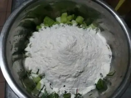 Make Roachballs step 3