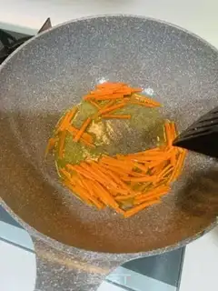 Make Wood bean dry meat step 3