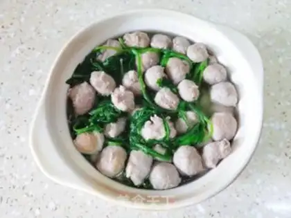 Make Red back leaf beefball soup step 5