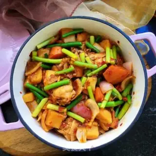 Make Spicy chicken-leg soup step 15