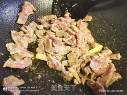 Make Scrambled beef step 1
