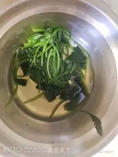 Make A spinach cake roll step 0