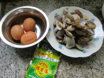 Make Squeeze roses and fried eggs step 0
