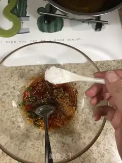 Make Spicy noodles step 2