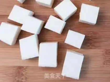 Make Shrimp tofu step 1