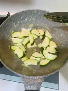 Make Cracker eggs step 2