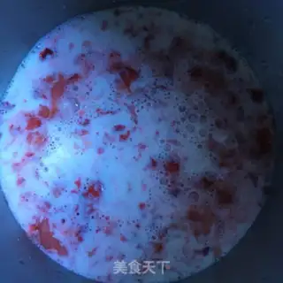 Make Strawberry milk step 4