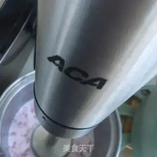 Make Strawberry milk step 5