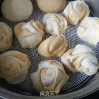 Make Pumpkin double rolls step 7