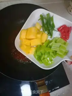 Make Pineapple crotch step 5