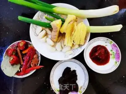 Make The fragrance of the secret sauce step 1