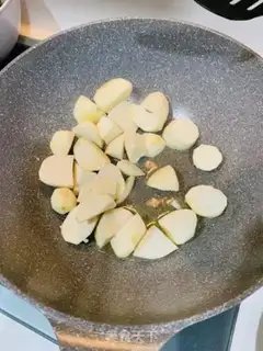 Make Chicken pizza in Orleans step 5