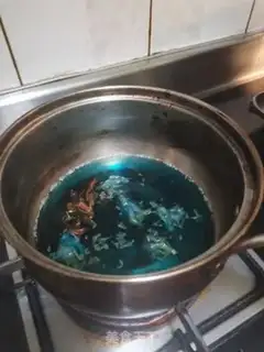 Make Lavender butterflies milk tea step 1