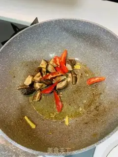 Make Cracker mushrooms step 5