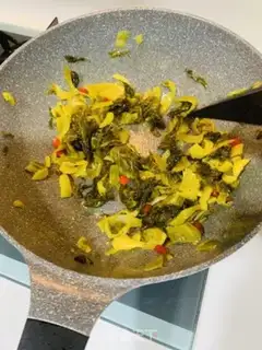Make Sour soup, fat cow step 2