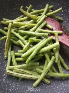 Make The dry beans step 0