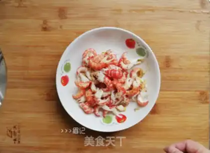 Make Lobster Pizza step 1