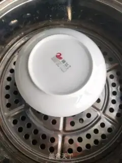 Make Squeeze the eggs step 3