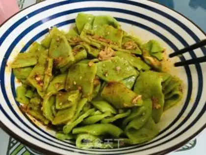 Make Garlic spinach noodles step 14