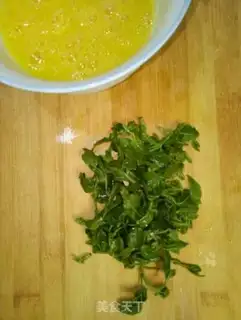 Make Pyramid fried eggs step 3
