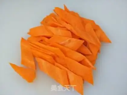 Make Fried Dutch bean carrot step 2