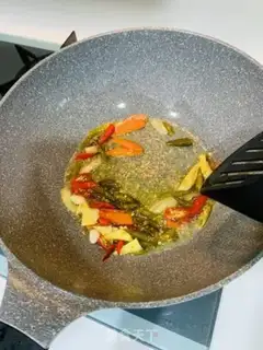 Make Celery, gill, liver step 1