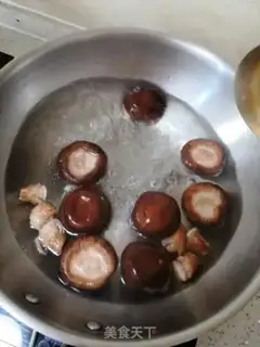 Make Fries, shrimp, quail eggs step 1