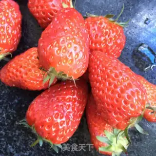 Make Strawberry yogurt step 0
