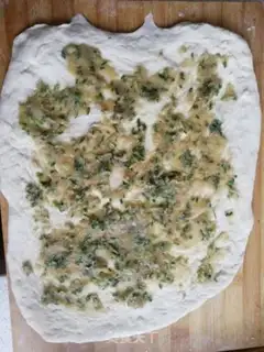 Make Onion lasagna step 2