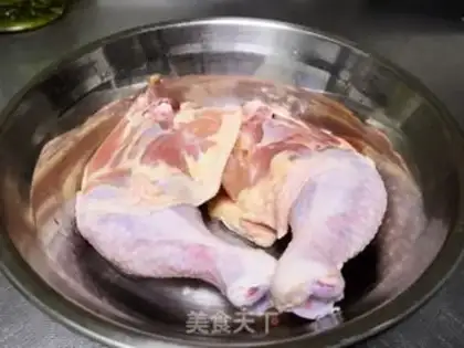 Make Salt chicken leg step 0