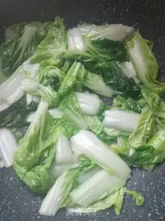 Make Soy sauce and cabbage step 1