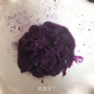 Make Double-coloured buns step 1