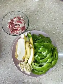 Make Scrambled bean dry step 1