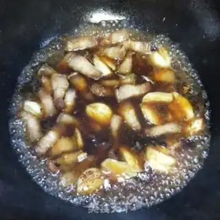 Make The bean peppers are fried with flowers step 8