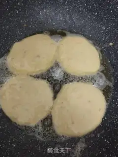 Make Banana omelet step 3