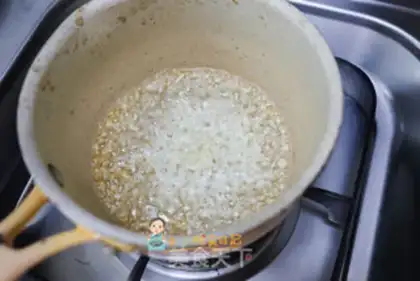Make Garlic sauce step 3
