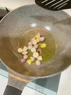 Make Onion potato ribs step 1