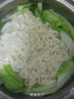 Make Meatloaf egg noodles step 3