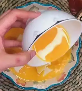 Make Tofu eggcake step 1