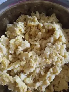 Make The corn-skinned puppet step 5