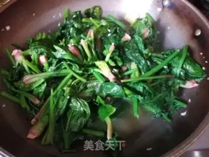 Make Garlic spinach step 4