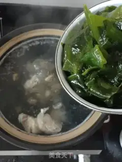 Make The rainbow skirt with the raisin broth step 4