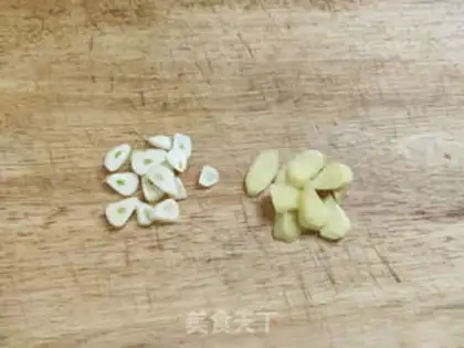 Make Celery makes red shrimp step 1