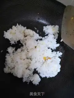 Make Pineapple rice step 3