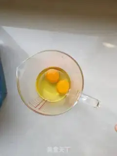 Make Scrambled eggs step 2