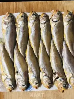 Make Fried yellow fish step 0