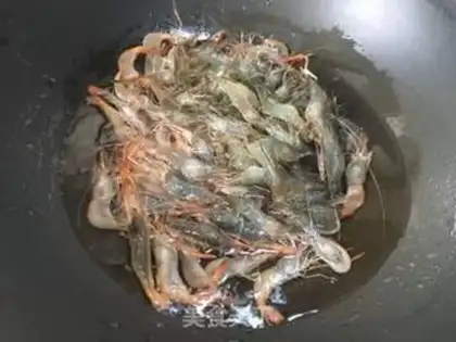 Make Red soup shrimp step 2
