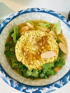 Make Microwave noodles step 1