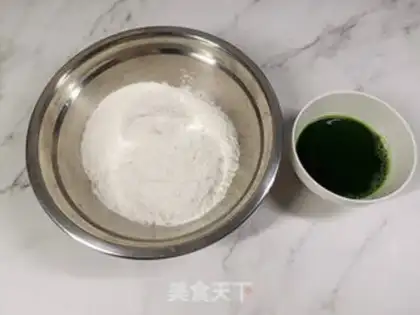 Make The spinach paste step 0