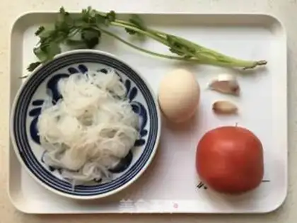 Make Potato tomato egg soup step 0